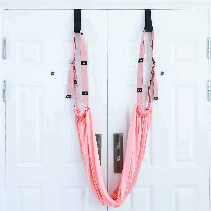 Close-up detail of the stretch belt showing reinforced fabric, stitching, and sturdy hardware used in the inverted rope pull yoga belt to ensure durability during stretching routines.
